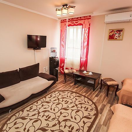 Slavyanskaya Hata Hotel Baranawitschy Exterior foto